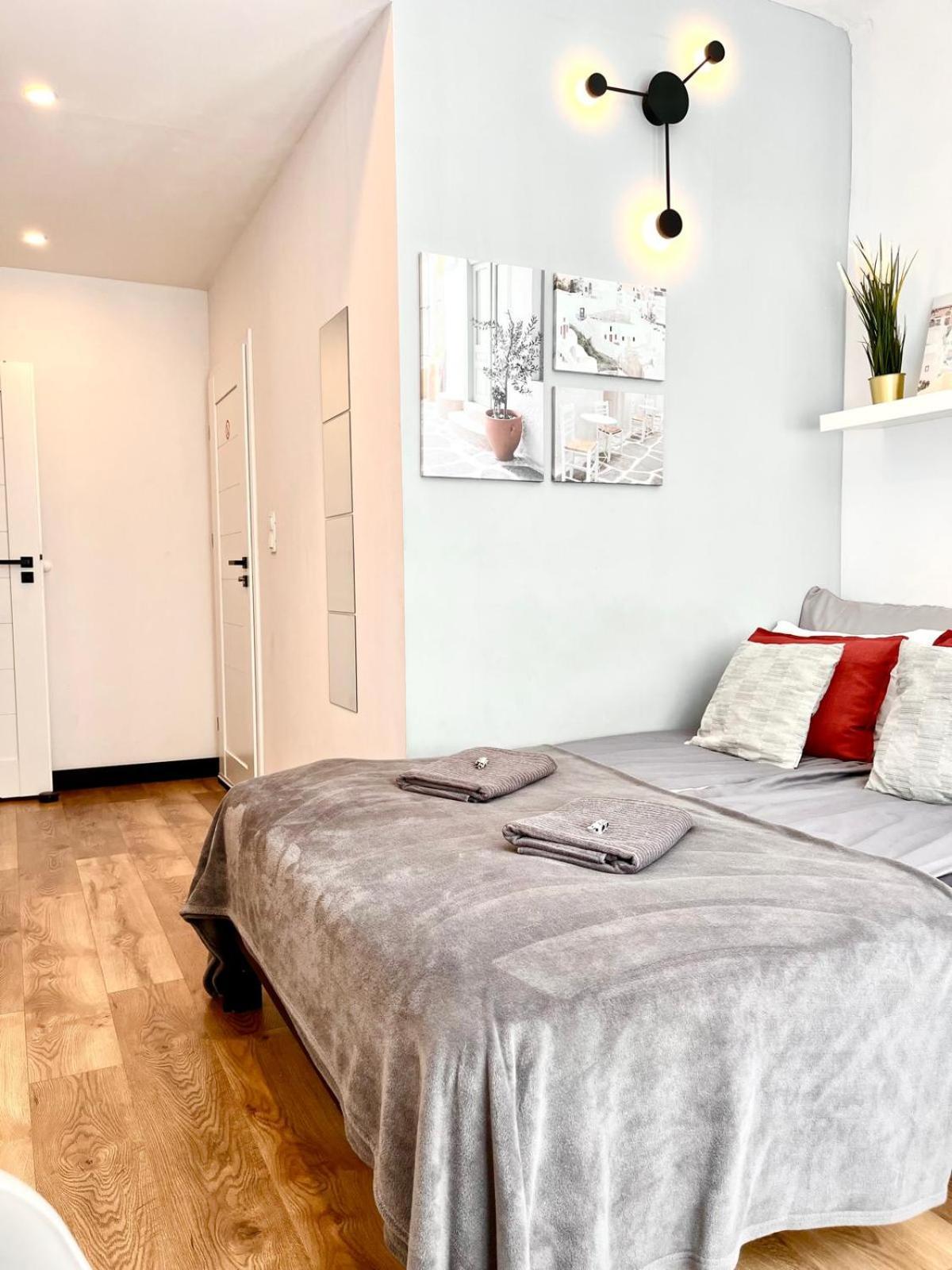 Special 1 Bed Room Condo Warszawa Center Esterno foto
